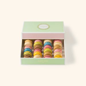 Coffret de 24 macarons "Aquarelle"