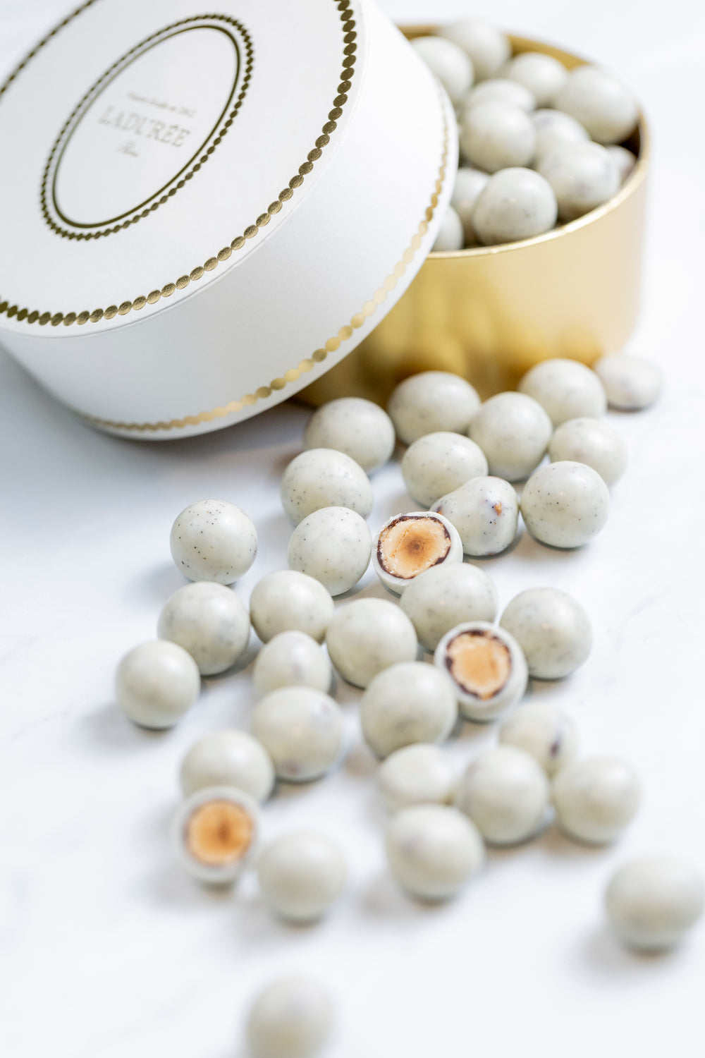 Coffret de perles chocolatées noisette vanille - Image 3