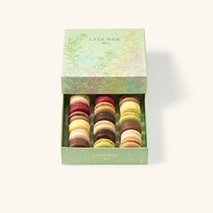 Coffret de 18 macarons "Jardin Secret"
