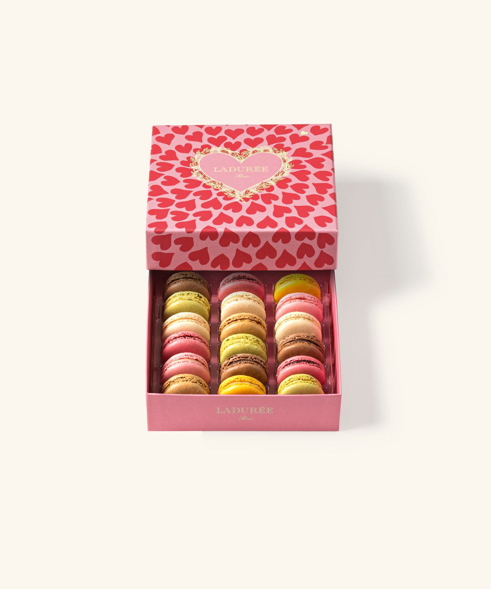 Coffret de 18 macarons "Saint-Valentin 2024"